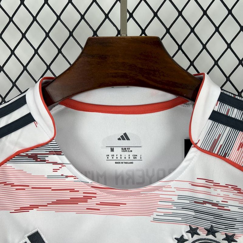 Bayern Munich Away Jersey 2025/26 - Women's