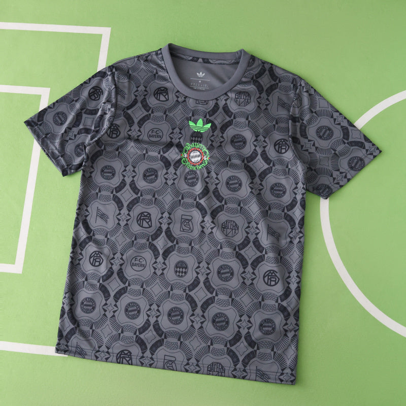 Bayern Munich Training Jersey 2025/26