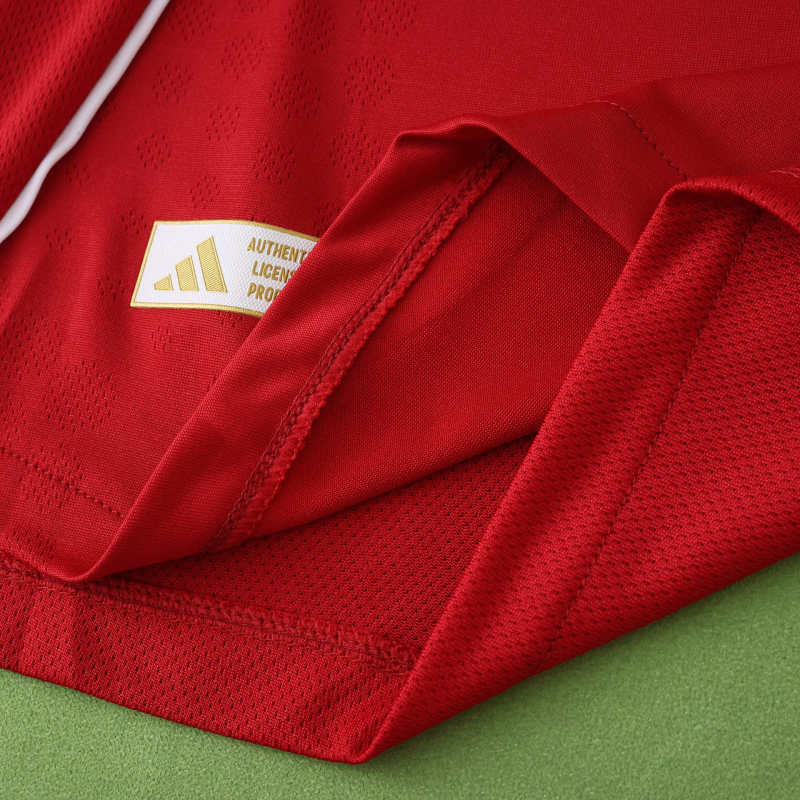 Liverpool Home Player Jersey 2025/26 - Long Sleeve